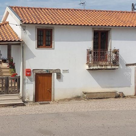 Casa Do Soto Guest House Milhao ภายนอก รูปภาพ